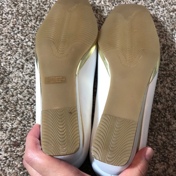 Leather shoes. - Picture 5 of 8